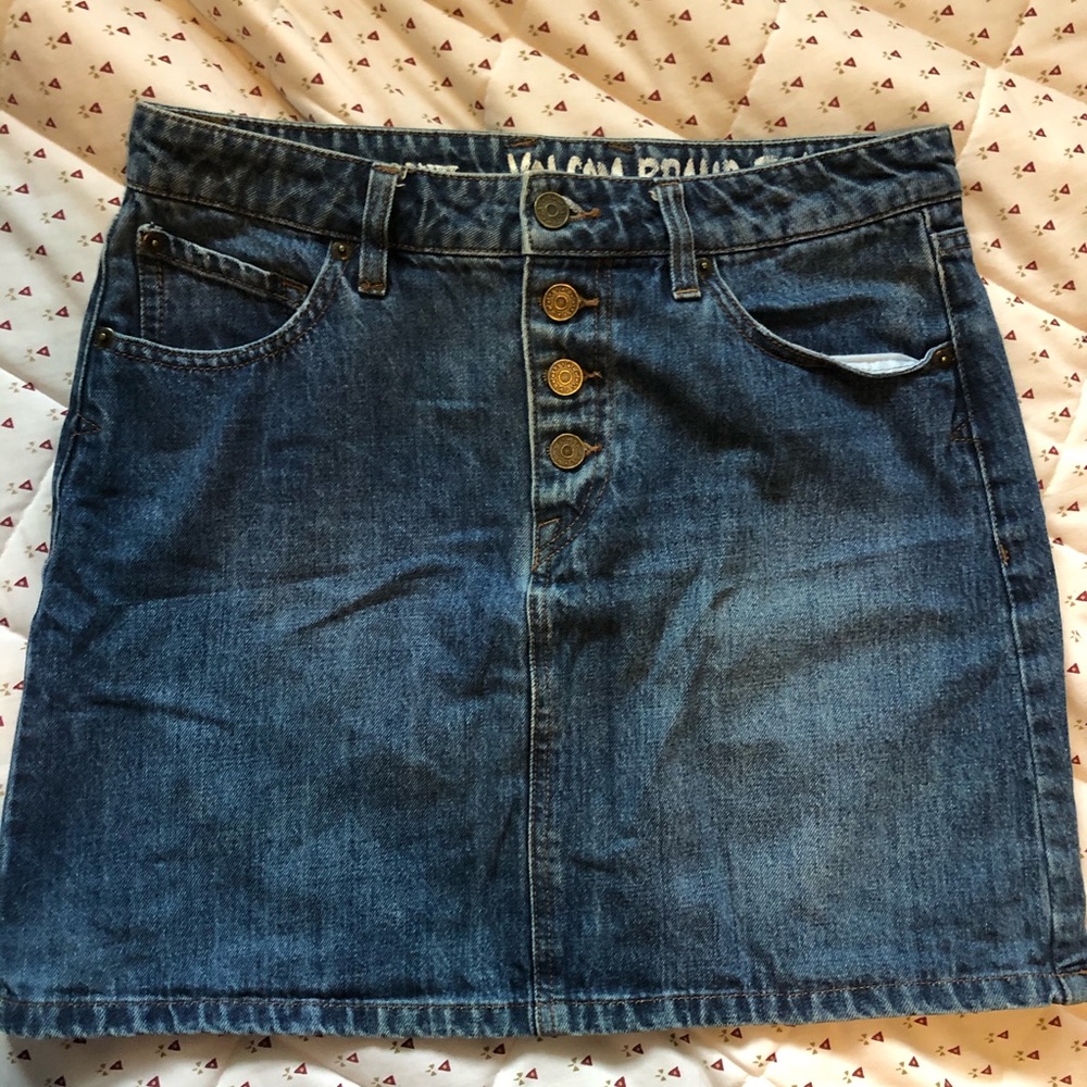 Volcom button up skirt